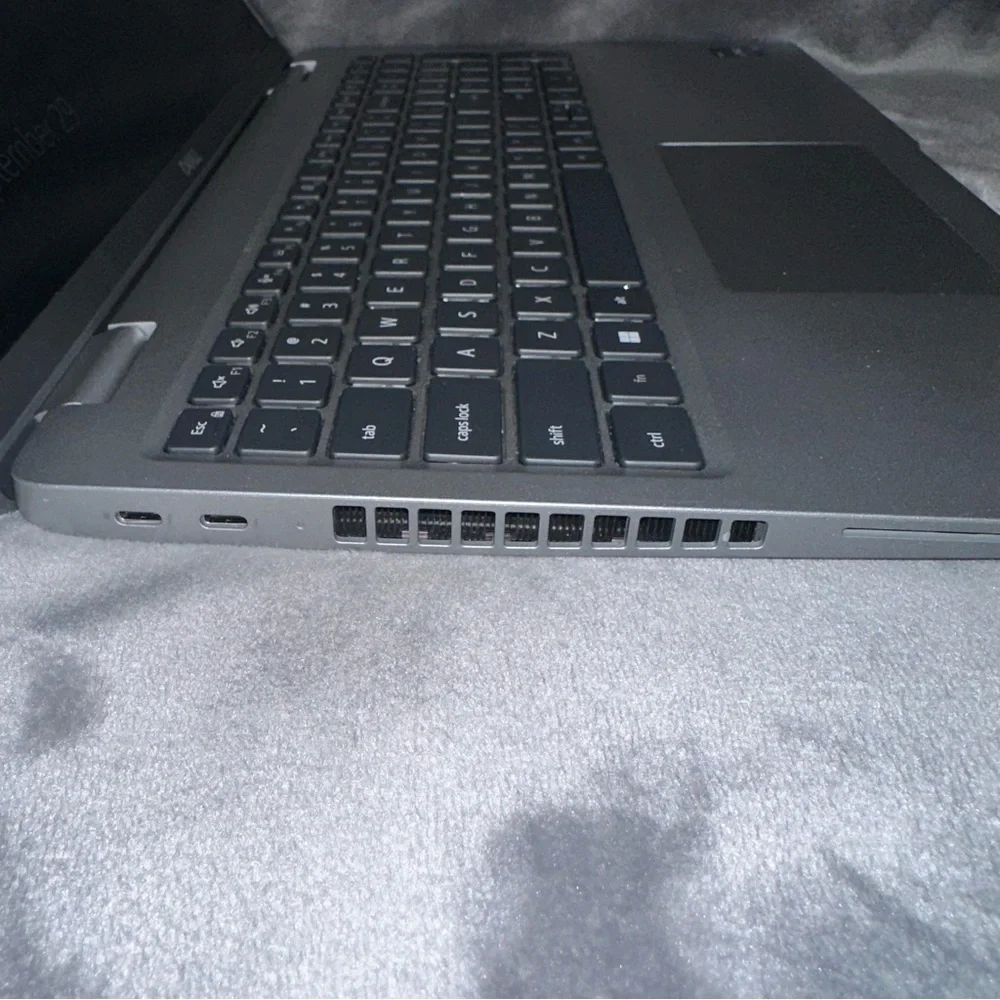 Dell Latitude 5540 i5 13th Gen 8GB Ram 512ssd